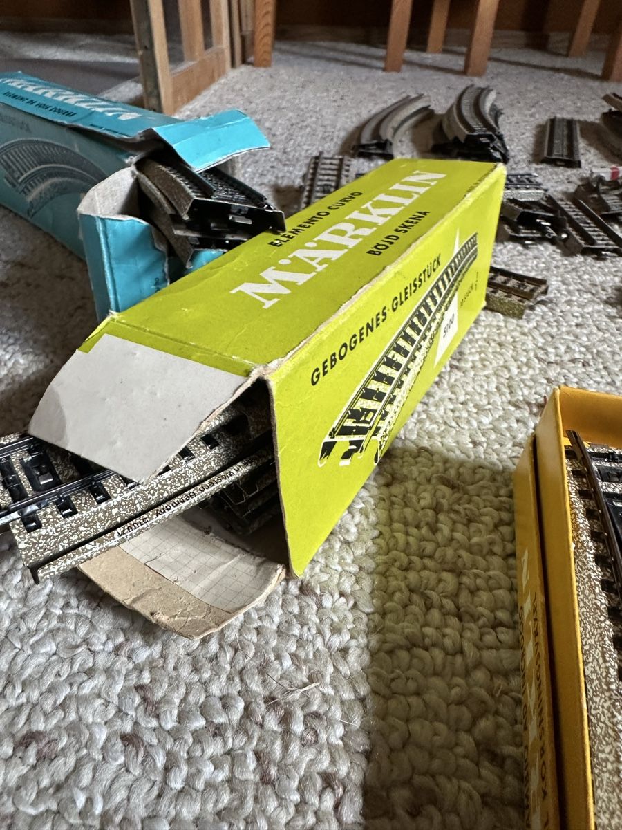 Märklin Modellini di ferrovie: Märklin M-Gleis – Usato da Russikon venduto da Cyprian81 2