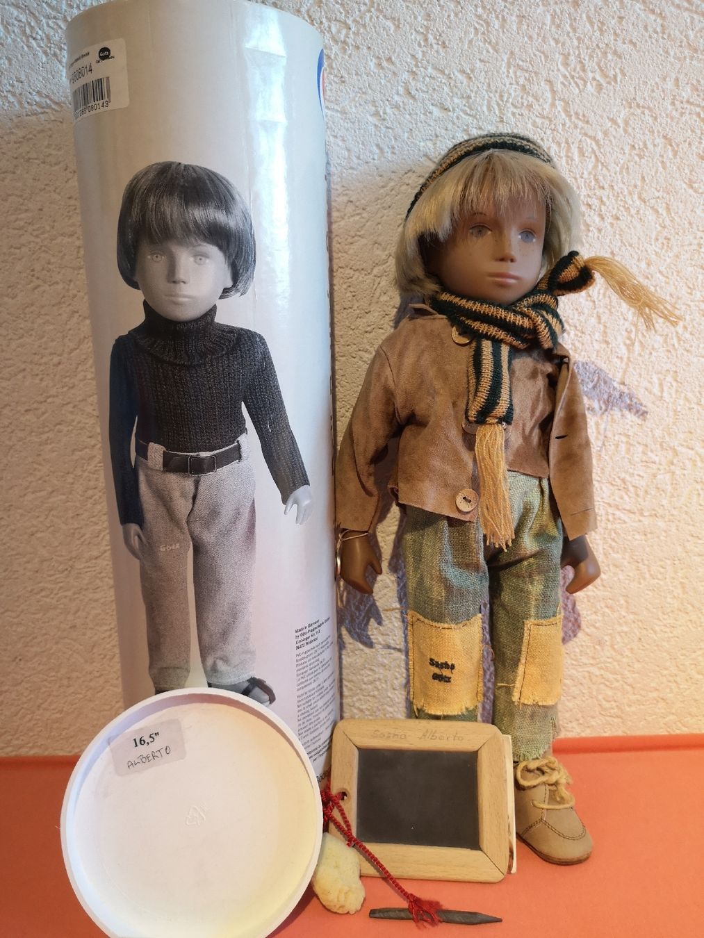 Götz Bambole: SASHA GÖTZ PUPPE GREGOR ALBERTO – Nuovo e nell'imballaggio originale da MUEHLEBERG venduto da Cocolinette 2