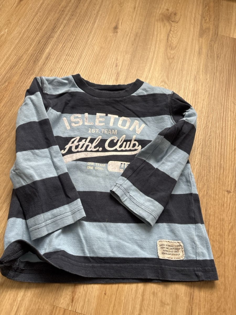Lotti & Set di vestiti: Junge Kleiderpaket Pullover 104 – Usato da Chur venduto da copino 2