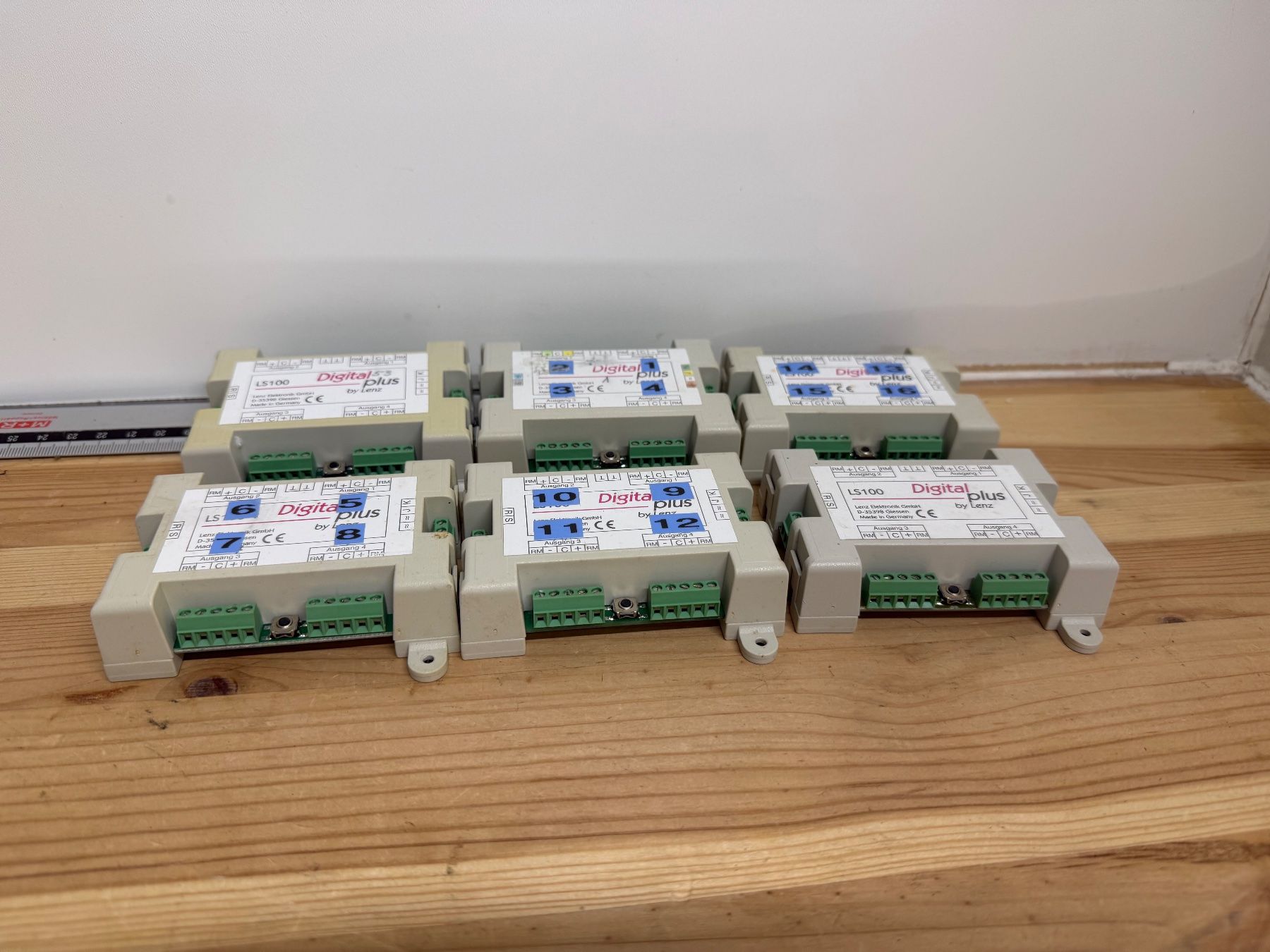 Lenz Modellini di ferrovie: 6er Set Digital plus by Lenz LS 100 – Usato da Büsserach venduto da ModellbahnDepot