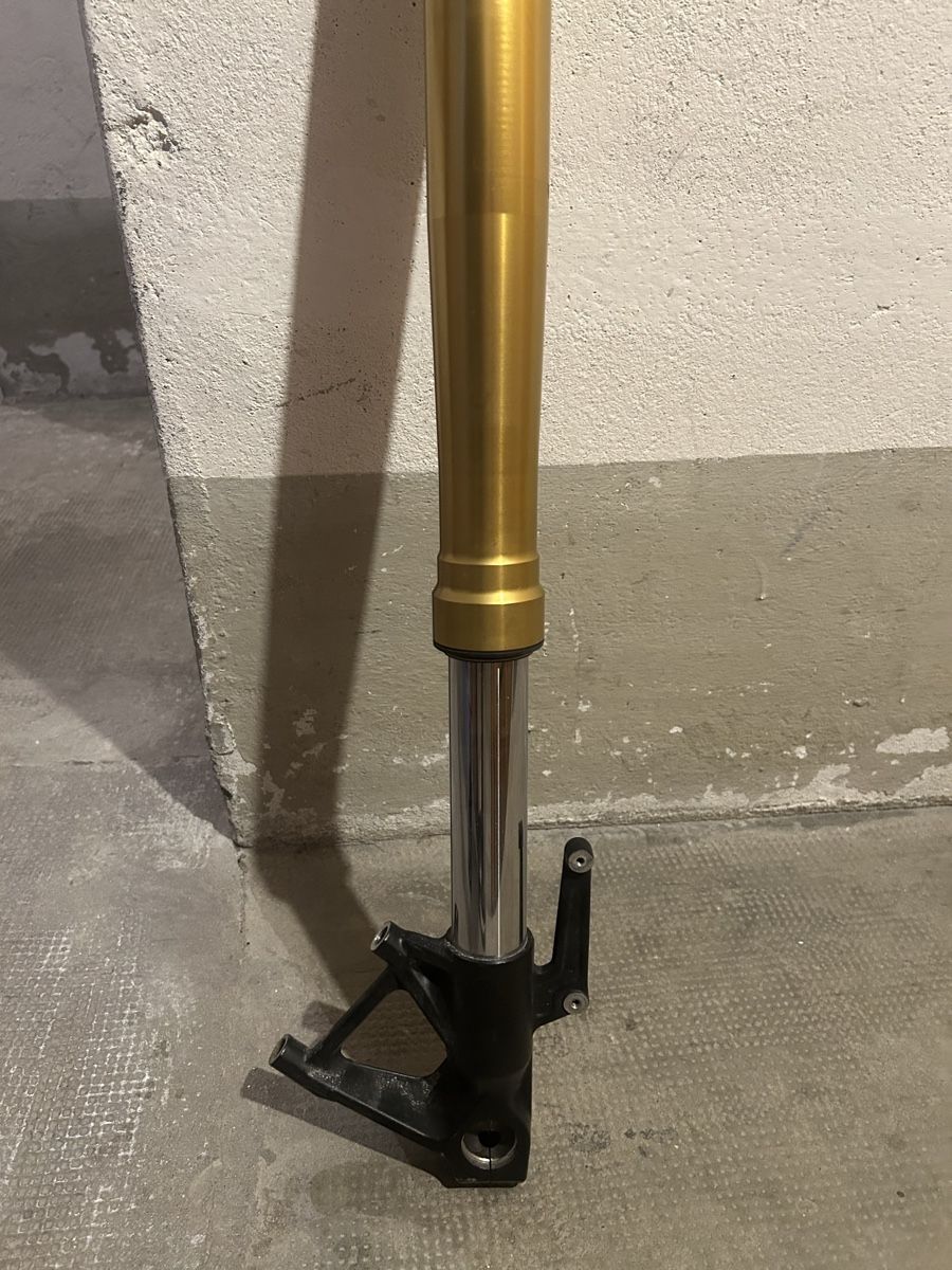 BMW Tutti i ricambio per moto: BMW f900 fourche – Usato da Ecublens VD venduto da RodrigoFortunato249 1