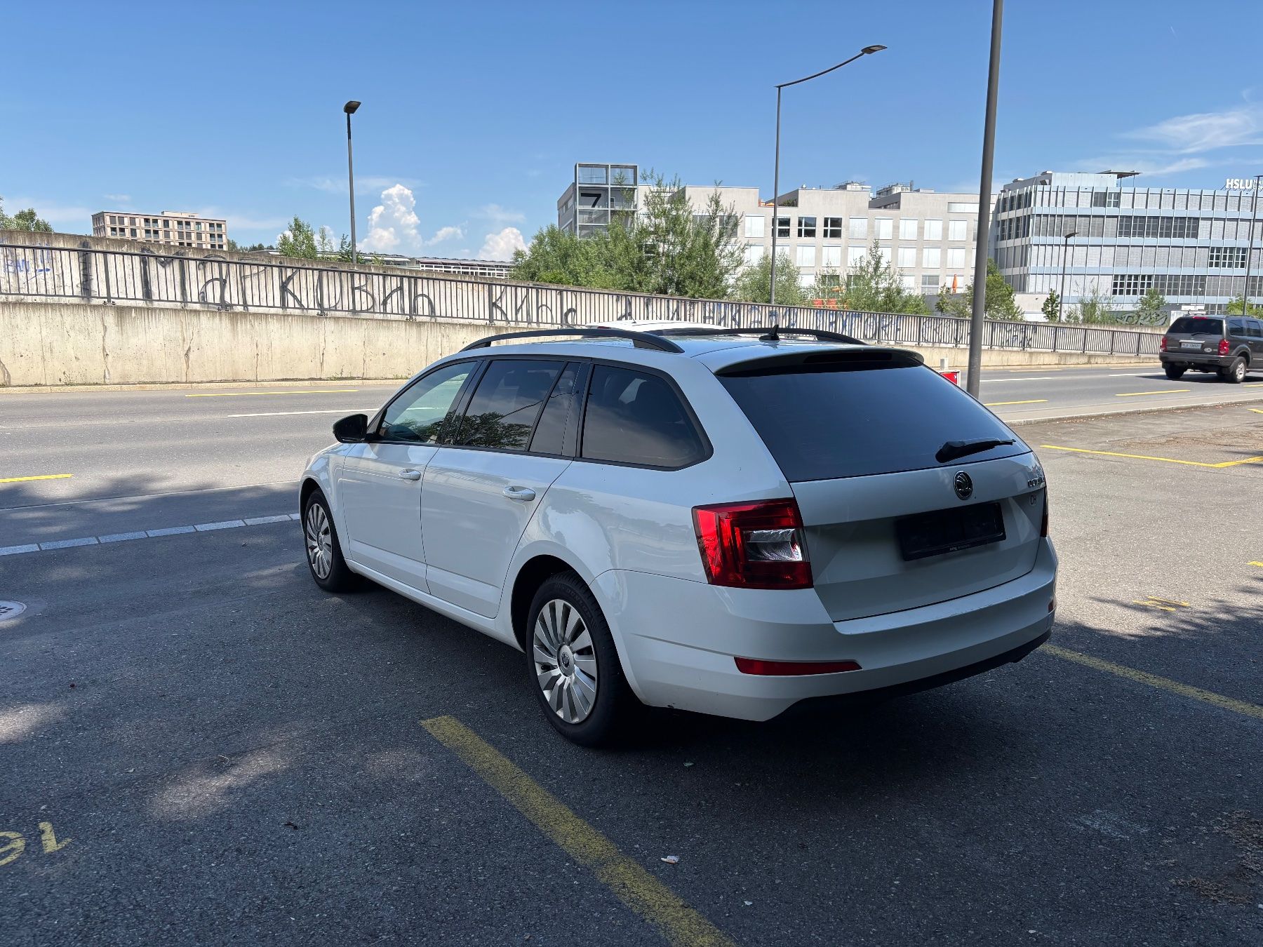 Skoda Autos: Skoda Octavia – D'occasion à Luzern par SwissCars-Luzern 1
