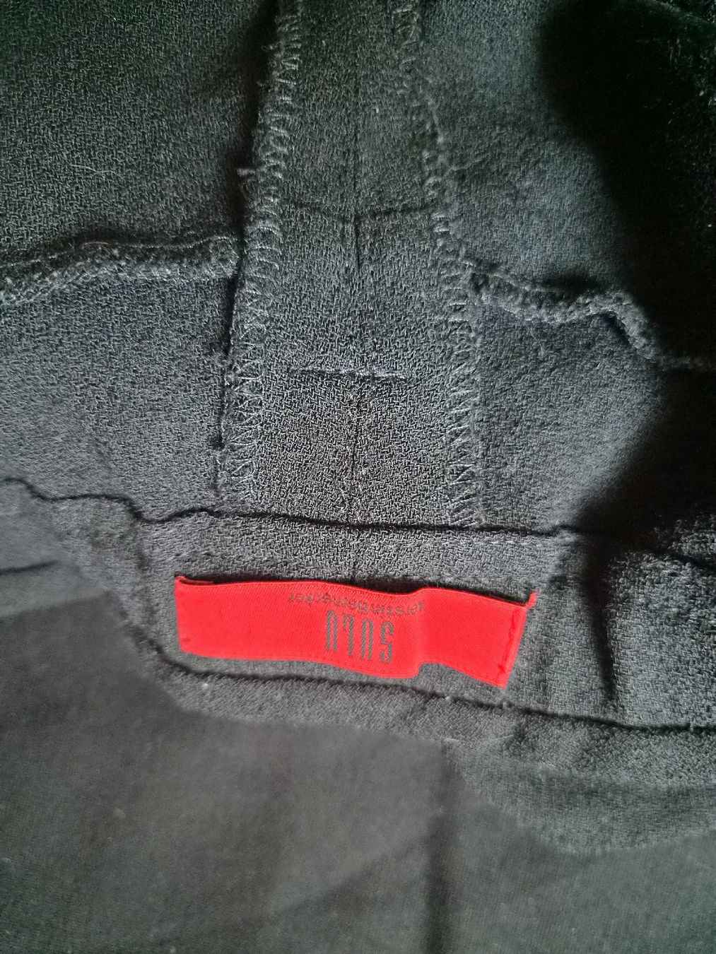 Pantalons: SULU schöne Hose Gr  3 – D'occasion à Frenkendorf par Moon111 3