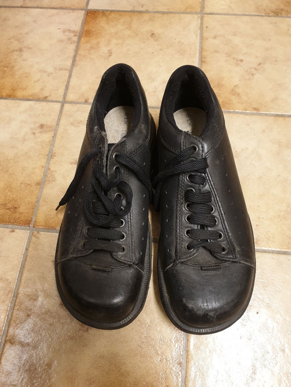 Dr. Martens Scarpe da uomo: Dr. Martens Schuhe Grösse 7 Schwarz – Usato da Ittigen venduto da Ziok187