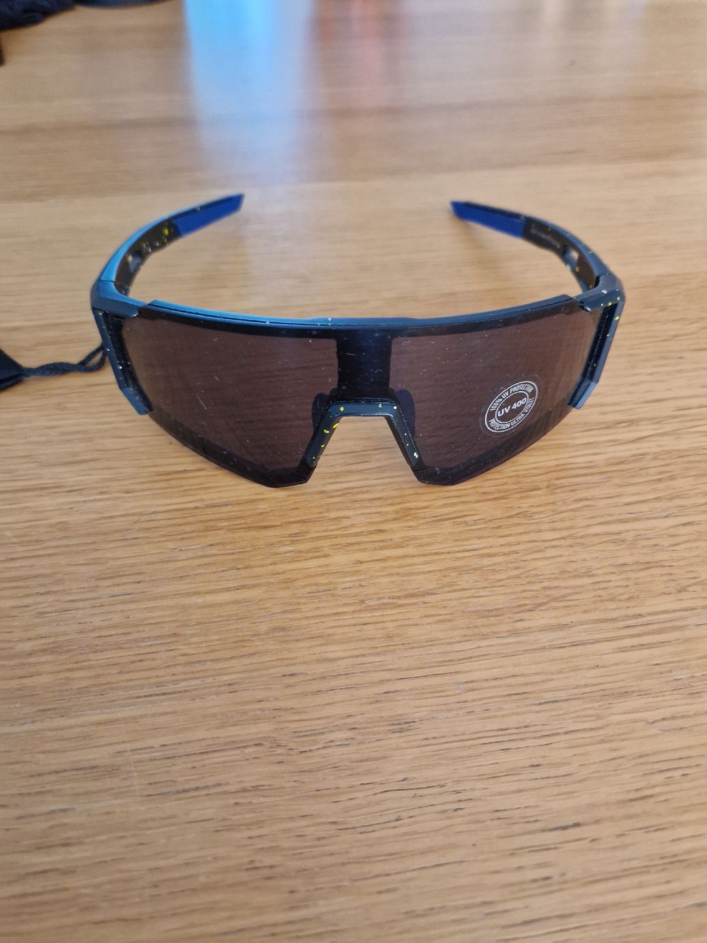 Occhiali & Lenti: Sportbrille Sonnenbrille – Usato da Vogelsang AG venduto da villa9 8