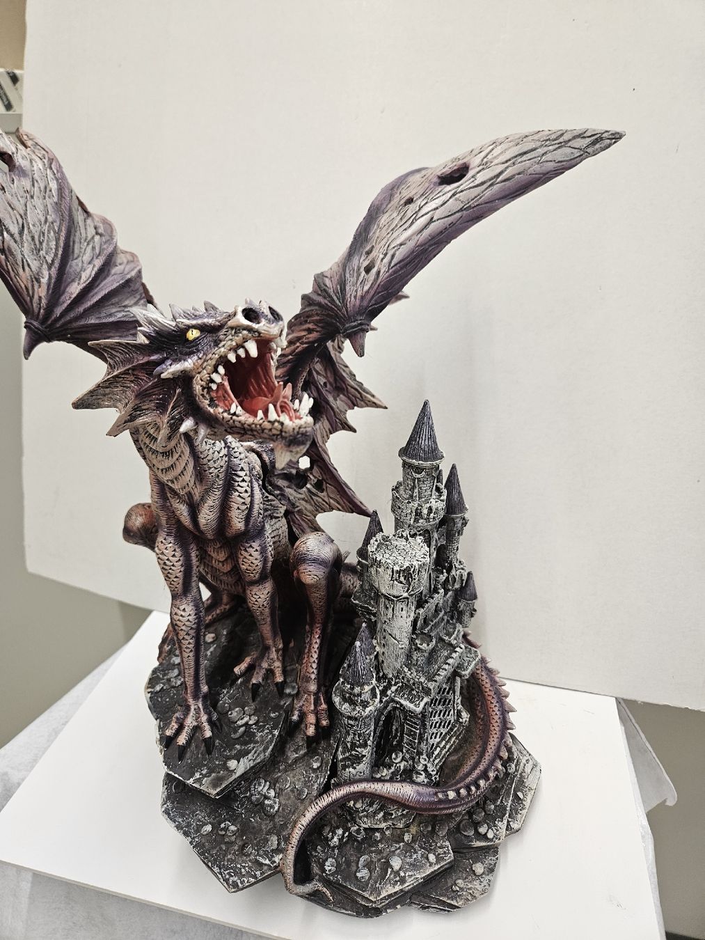 Statuette: Large Dragon Castle 54x35cm – Nuovo (secondo la descrizione) da Dielsdorf venduto da Kenan997 3