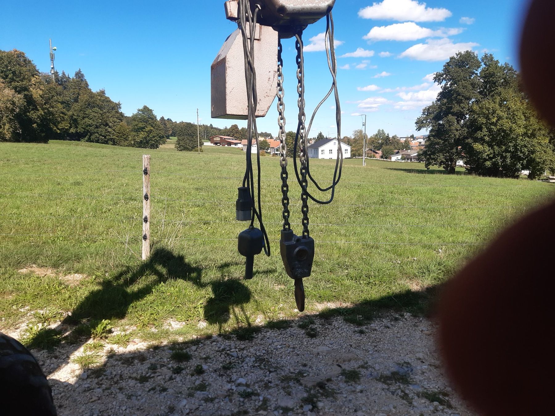 Paranco multiuso: palan électrique 2500kg SIG – Usato da Les Breuleux venduto da Lippiz 2