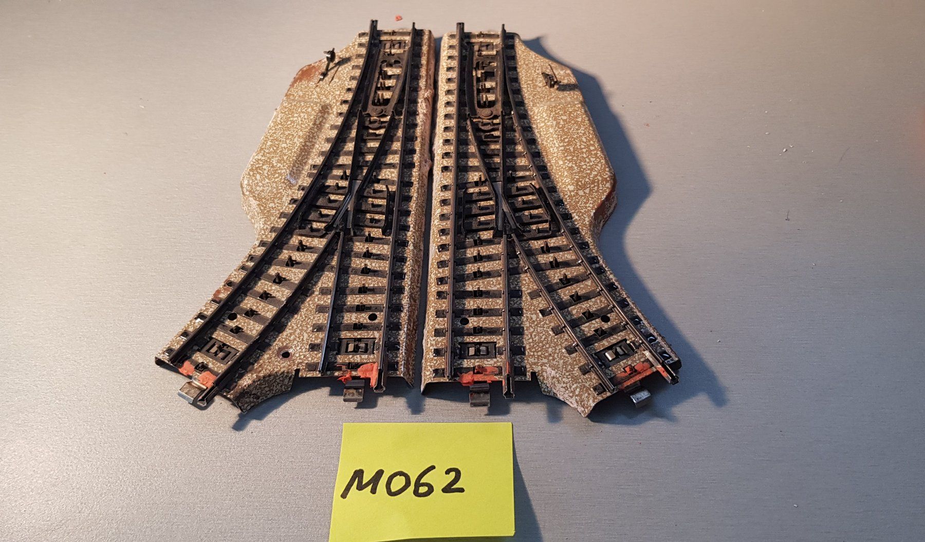 Märklin Modellini di ferrovie: Märklin M-Weichenpaar 5121 H0 – Usato da Grüningen venduto da VENOM59 1