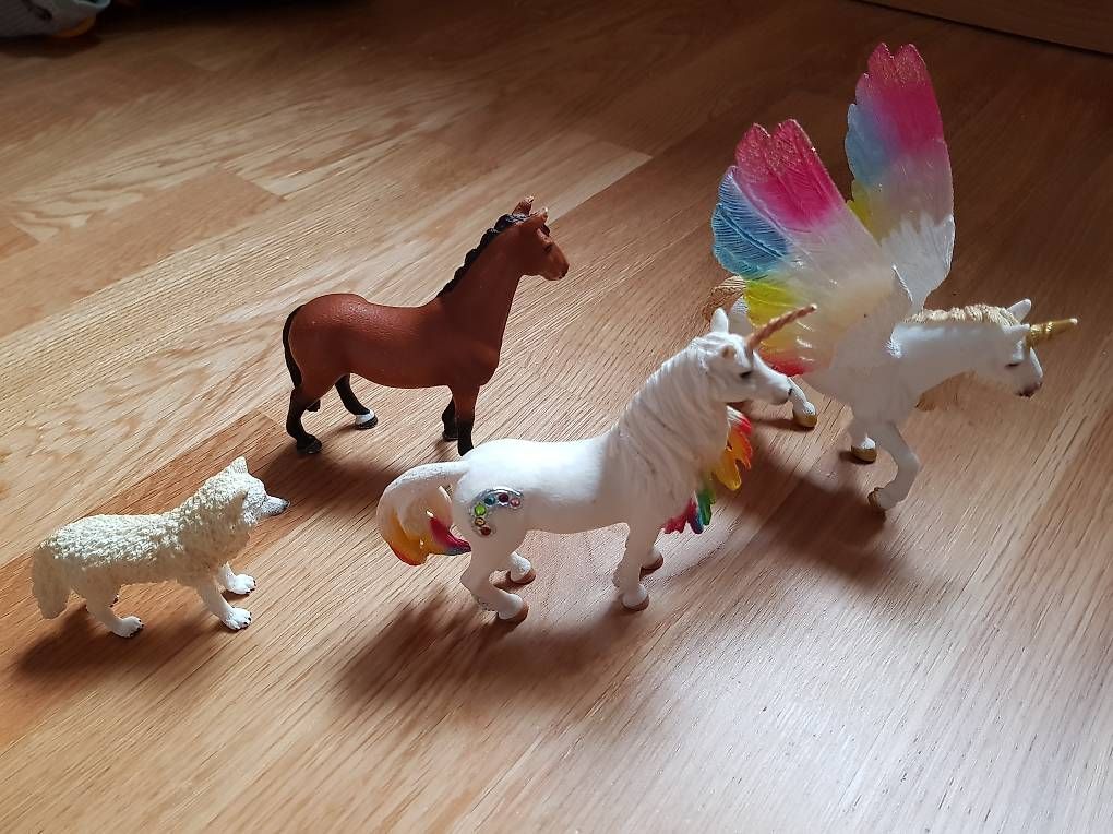 Figurines: Figurines chevaux – D'occasion à Lausanne par Damien_Lausanne 1