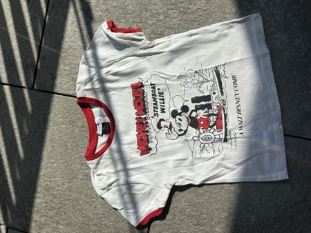 T-Shirt Mickey Mouse Disney Grösse L weiss rot guter Zustand