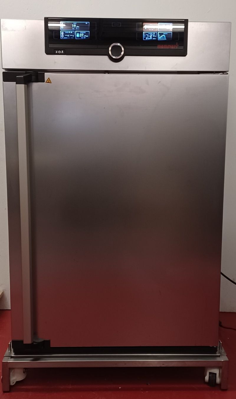Accessori da laboratorio: Memmert IC0240 – Usato da Niederdorf venduto da LeptonAG_Labor 1