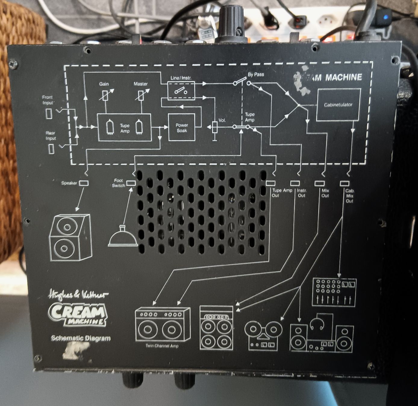 Hughes & Kettner Amplificatori: Hughes&Kettner Cream Machine – Usato da Bad Zurzach venduto da BG1 1