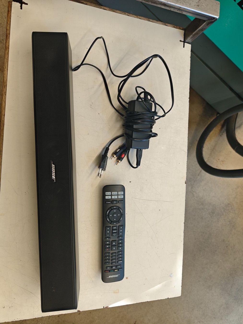 Bose Lautsprecher: Bose Soundbar ab 1.- – Gebraucht aus Pfäffikon ZH von 1252 3