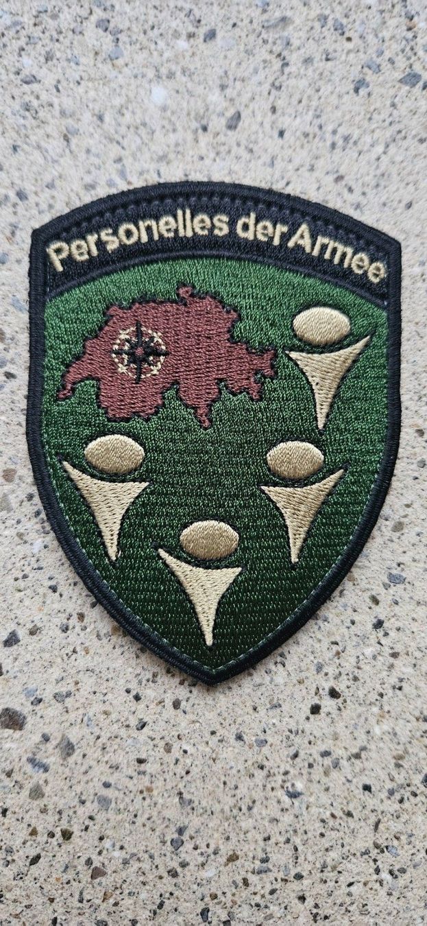 Schweizer Armee Plaketten & Abzeichen: *** Badge Personelles der Armee mit klett *** – Neu und originalverpackt aus Riedholz von fr_sIruP