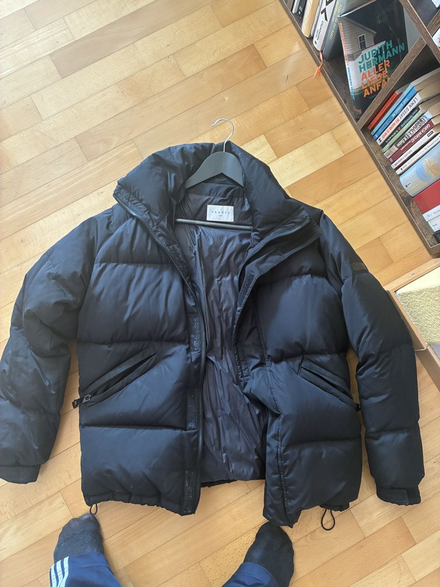 Jacken: Sandro Paris Puffer Jacke – Schwarz – Gebraucht aus Zürich von nik_yjt5 2