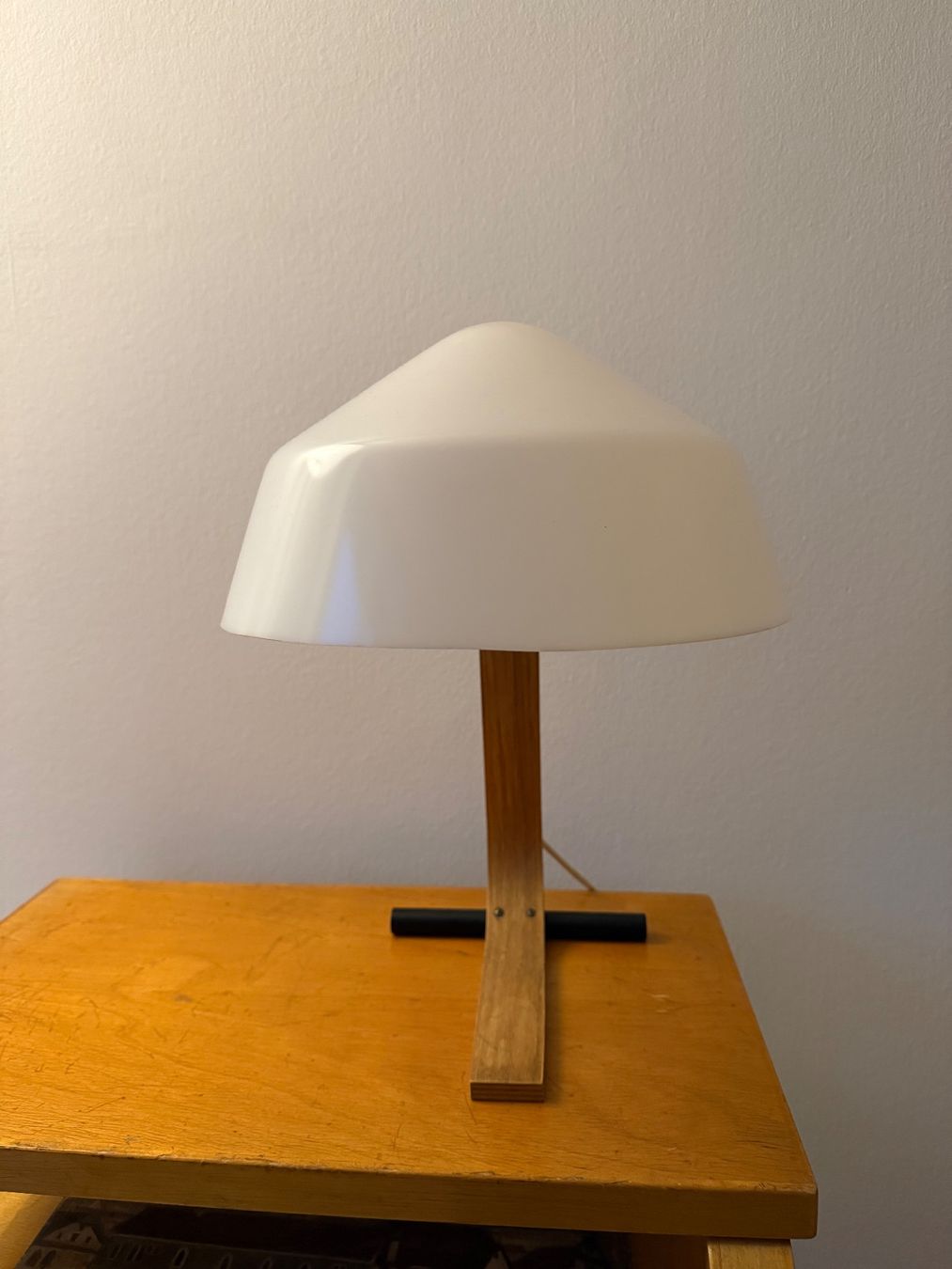 Temde Leuchten Lampade: Midcentury Tischlampe von Temde 60er – Usato da Luzern venduto da Mamutpe 1