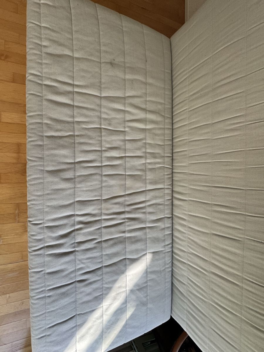 Sofas: IKEA Schlafsofa mit Bezug gemustert – Gebraucht aus Binningen von lar_7rf7 4