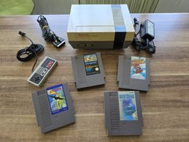 Nintendo NES Konsole mit Spielen und Zubehör