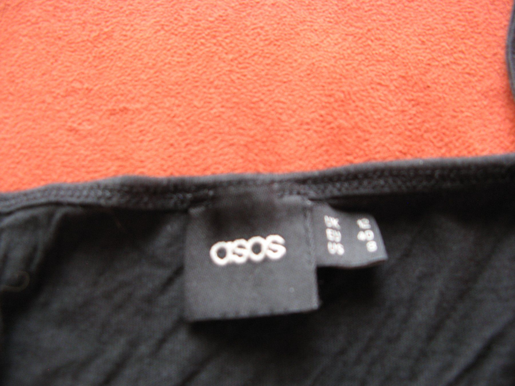 Asos Sonstige Unterwäsche: Unterhemd Gr. 40 von Asos – Gebraucht aus Zürich von apil 3