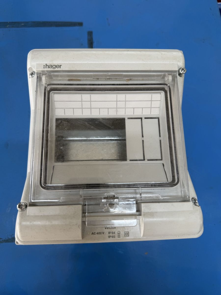 Hager Stromzufuhr: Hager Verteilerkasten Vector IP54 gebraucht – Gebraucht aus Beckenried von chef3945