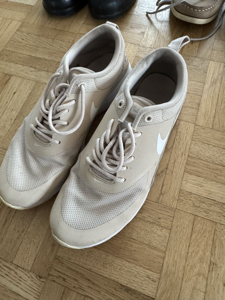 Scarpe da donna: Damenschuhe Paket Gr. 37 div. Marken – Usato da Zürich venduto da Kia78 4