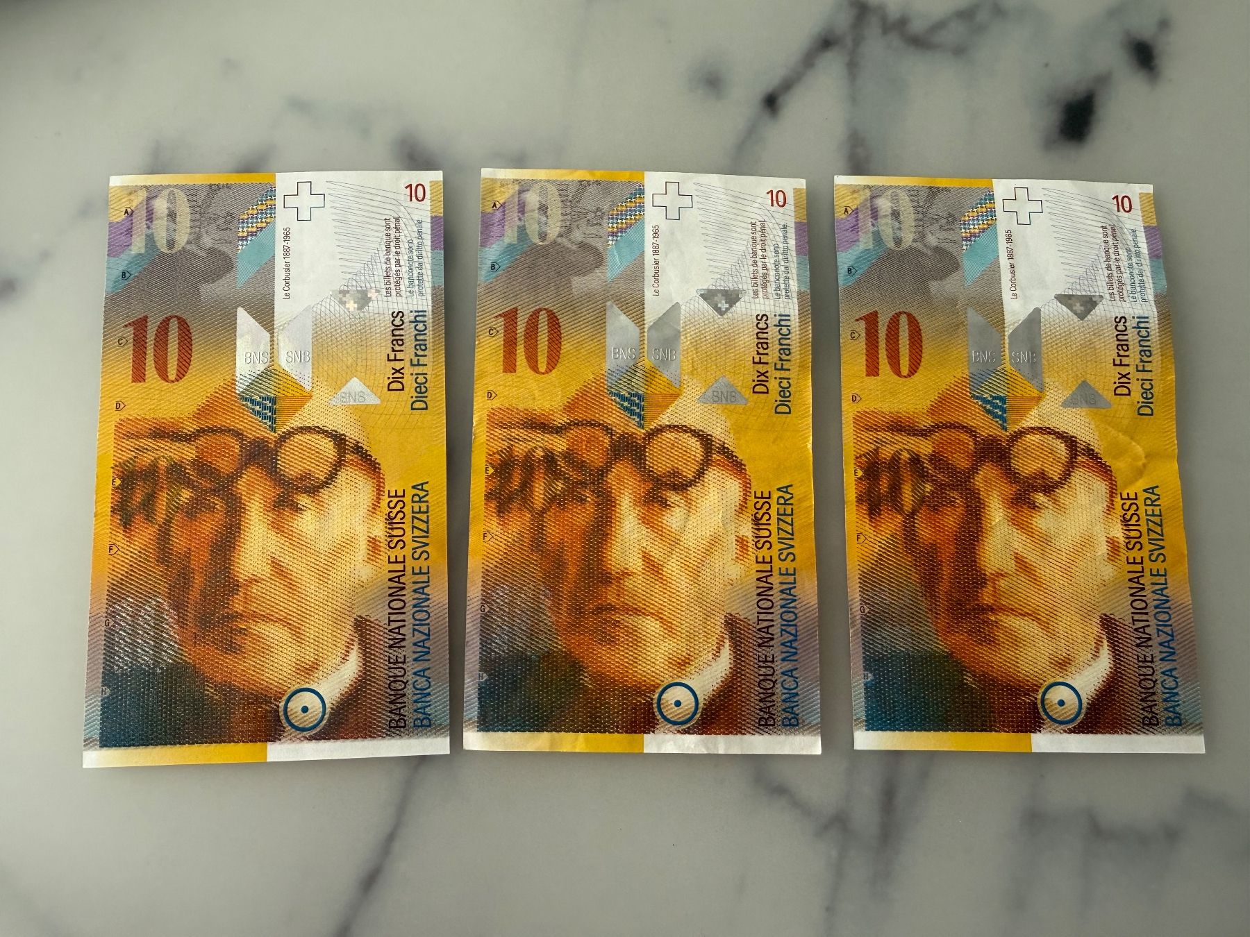Banconote: Banknote 10 CHF, Le Corbusier - 1995 – Usato da Dübendorf venduto da sou_55nr