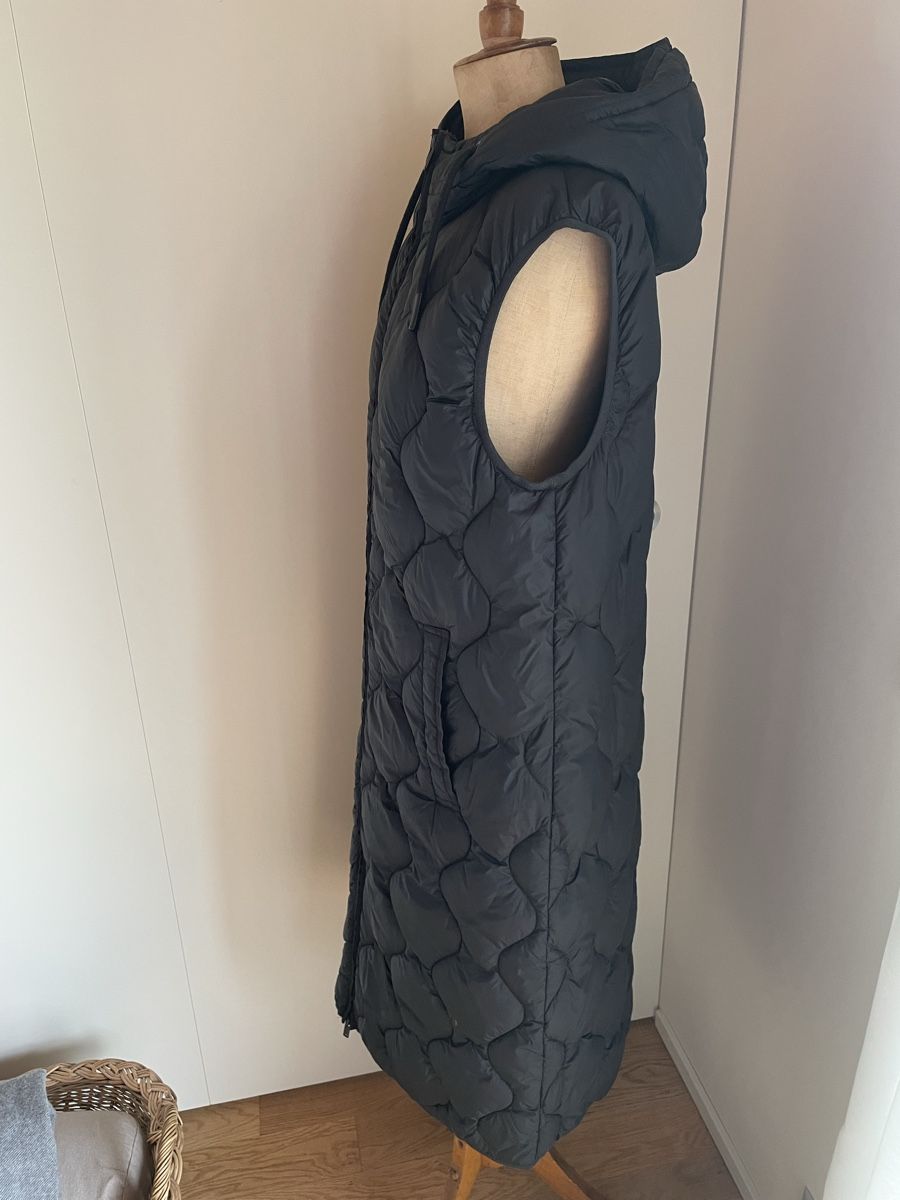 Esprit Gilets & Westen: Weste EDC dunkelblau, Kapuze, Grösse M – Gebraucht aus Oberwil BL von another-day-of-sun 2