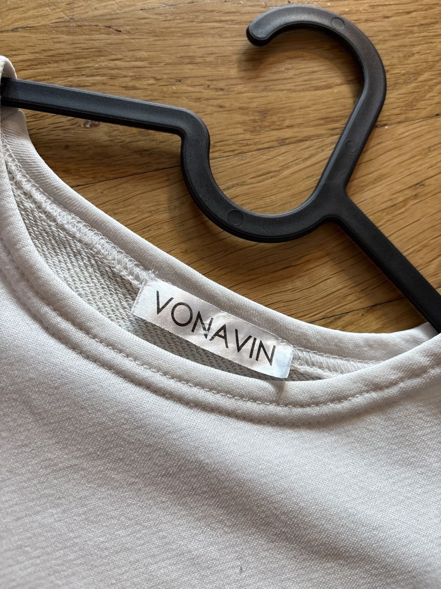 Pulls & Sweat-shirts: Pull Vonavin Blanc Cassé, Taille S/M, Très Confortable – D'occasion à Martigny par O96 1