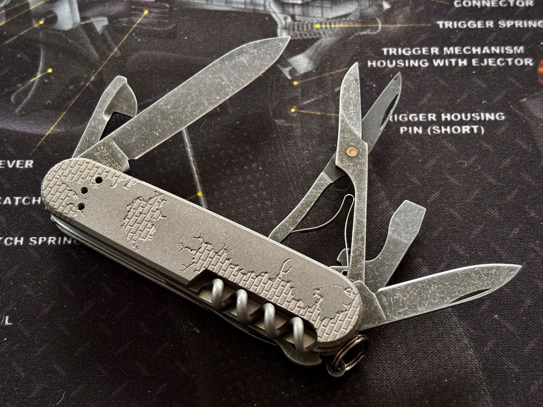 Victorinox Coltelli tascabile: Victorinox Climber - DC-Titan Broken Wall - Stonewashed – Nuovo (secondo la descrizione) da Frauenkappelen venduto da Doc_Snyder 2