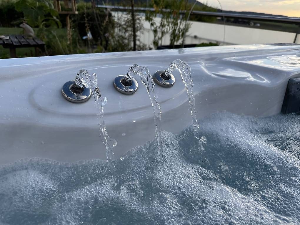 Whirlpool: Whirlpool Polaris 5 Plätze – Usato da Löhningen venduto da Divemisli 2