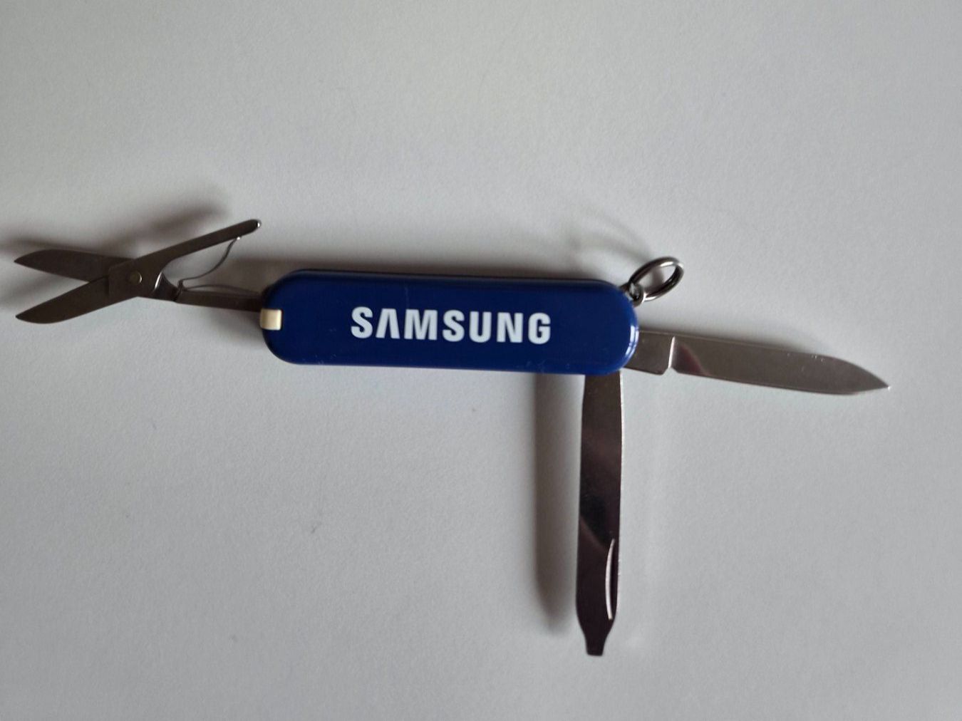 Victorinox Coltelli tascabile: Victorinox Taschenmesser, klein – Usato da Davos Platz venduto da Canada1995