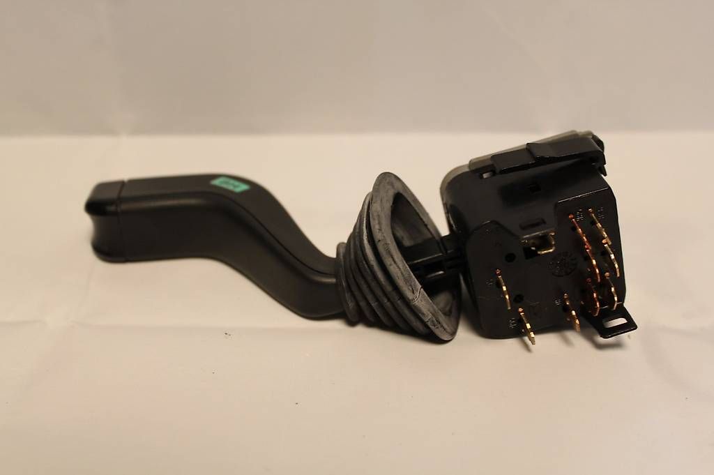 Tutti pezzi di ricambio auto: Subaru G3X Justy 1.5AWD Blinker Schalter – Usato da Domat-Ems venduto da Oiteli68 1