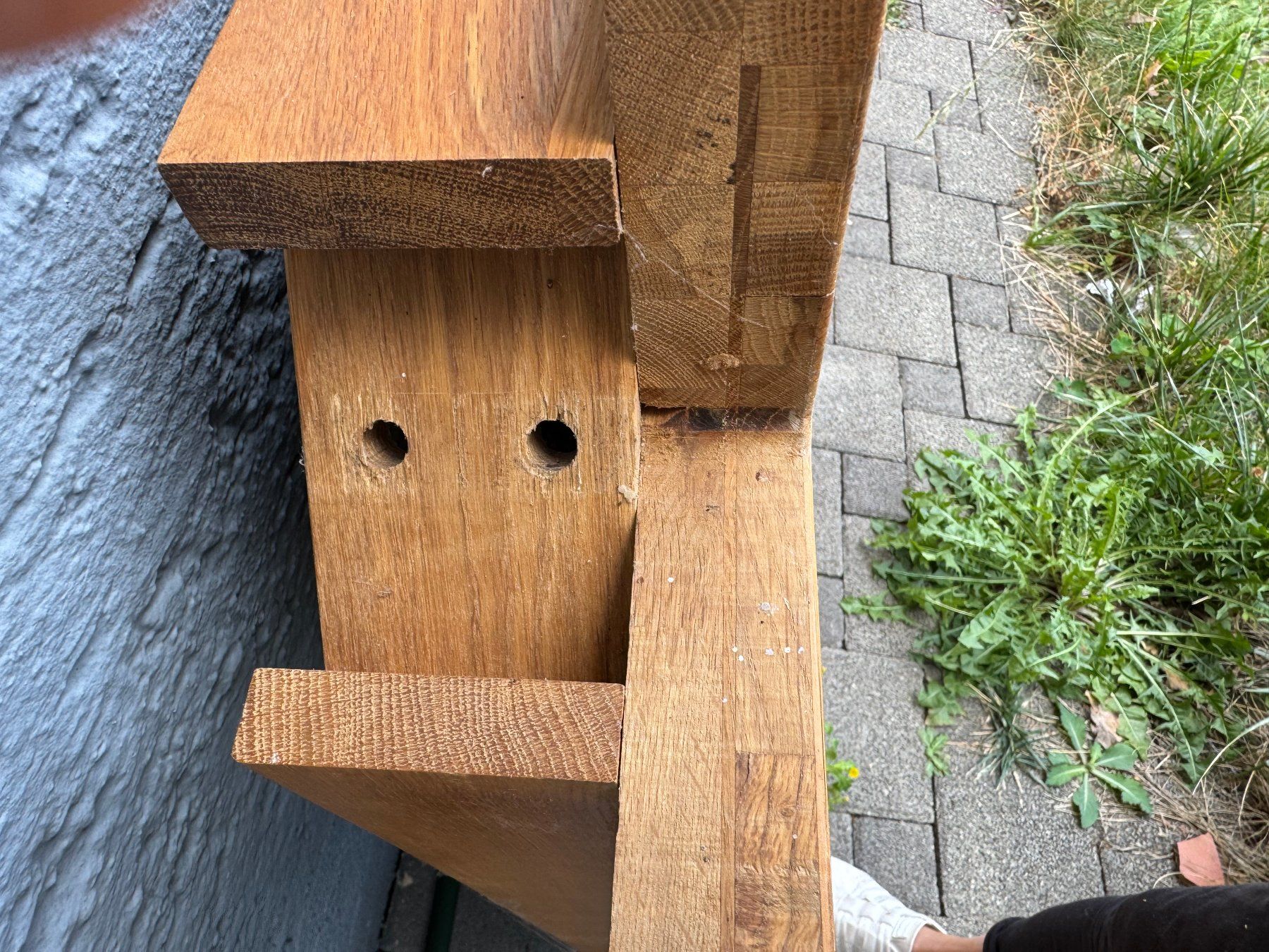 Tische: Holztisch mit massiven Holzbeinen – Gebraucht aus Oberrohrdorf von ker_5h67 3