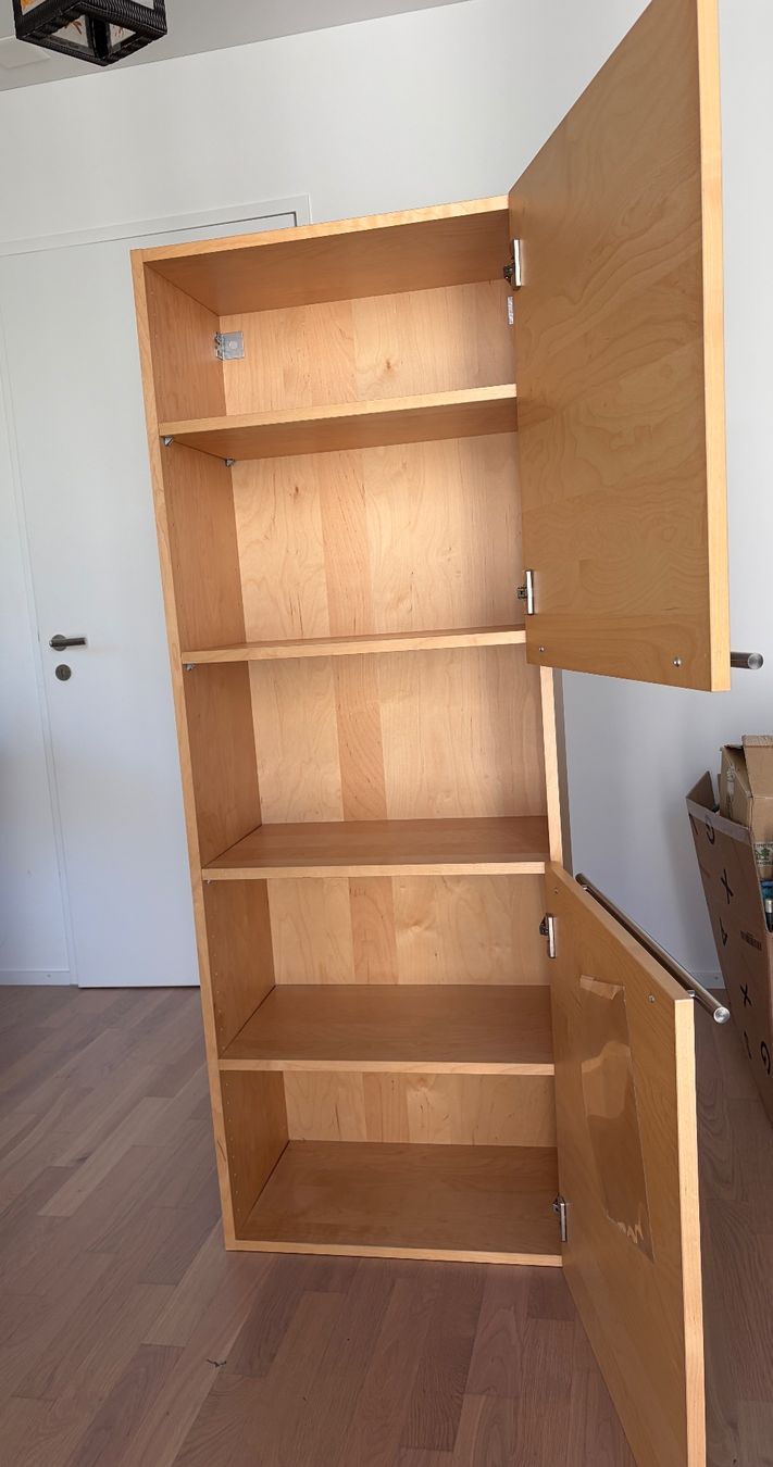Ikea Armoires: IKEA Schrank Laxan – D'occasion à Zürich par Jundiai99 1