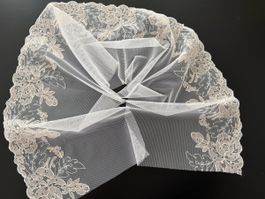Spitzenborte Tüll mit Blumenmuster beige neuwertig