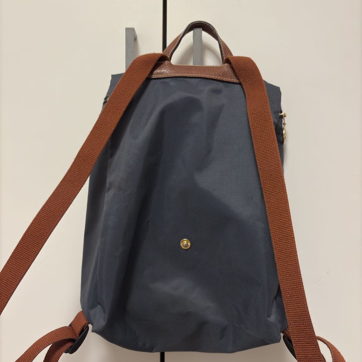Longchamp Zaini: Sac à dos gris – Usato da Moudon venduto da TigerrrEye 1
