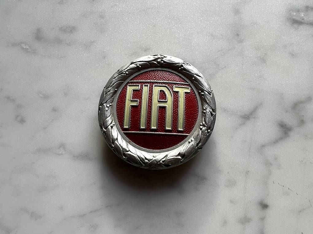 Tutti pezzi di ricambio auto: Fiat Oldtimer Radkappe / Felgendeckel – Usato da Biel/Bienne venduto da lef_2jnx 1