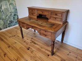 Bureau en noyer 