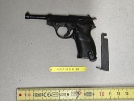 Miniature pistolet Walther P 38