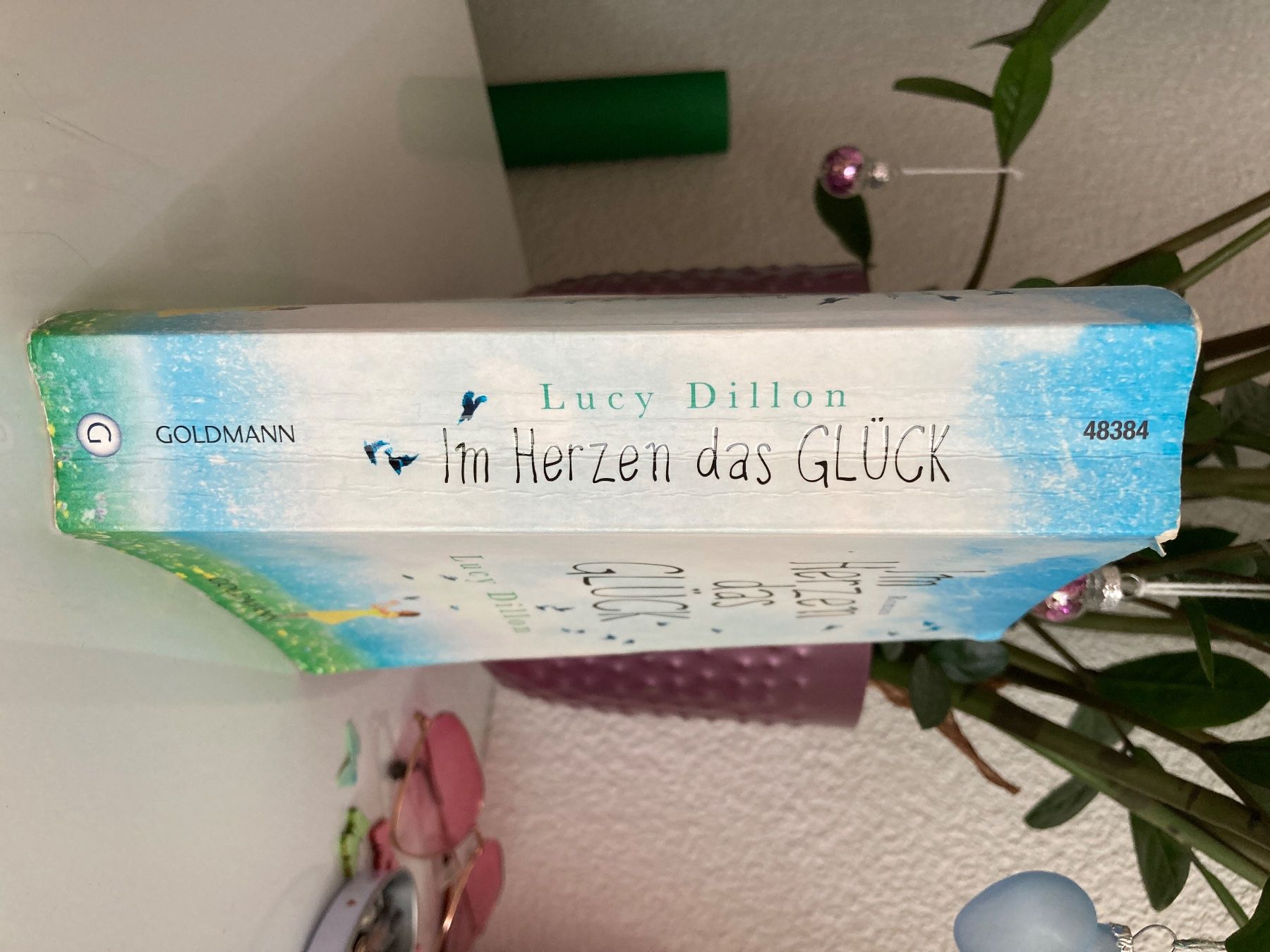 Libri: Im Herzen das Glück -  Lucy Dillon – Usato da Frauenfeld venduto da AlphaCentauri_369_ 2