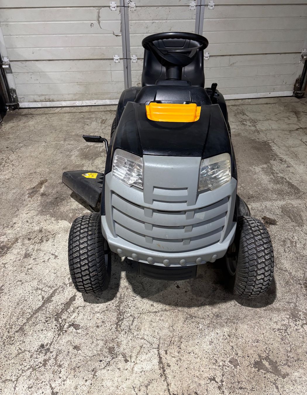 Stiga Tagliaerba: Stiga Rasentraktor SD 9814 – Usato da Grono venduto da Alpina6537 2