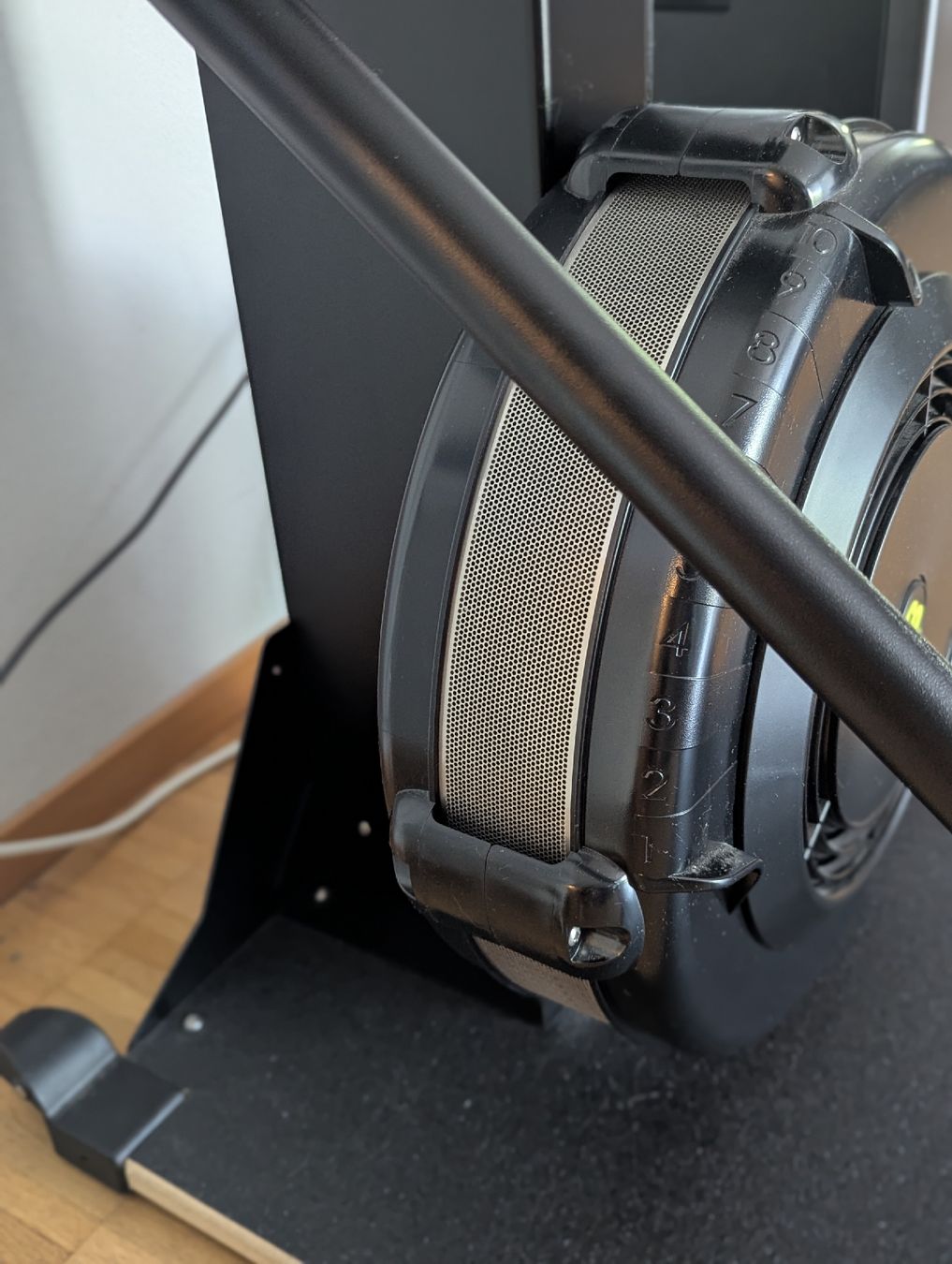 Concept 2 Hometrainer: Concept 2 SkiErg PM5 Ski-Trainer – Usato da Luzern venduto da gebistom 2