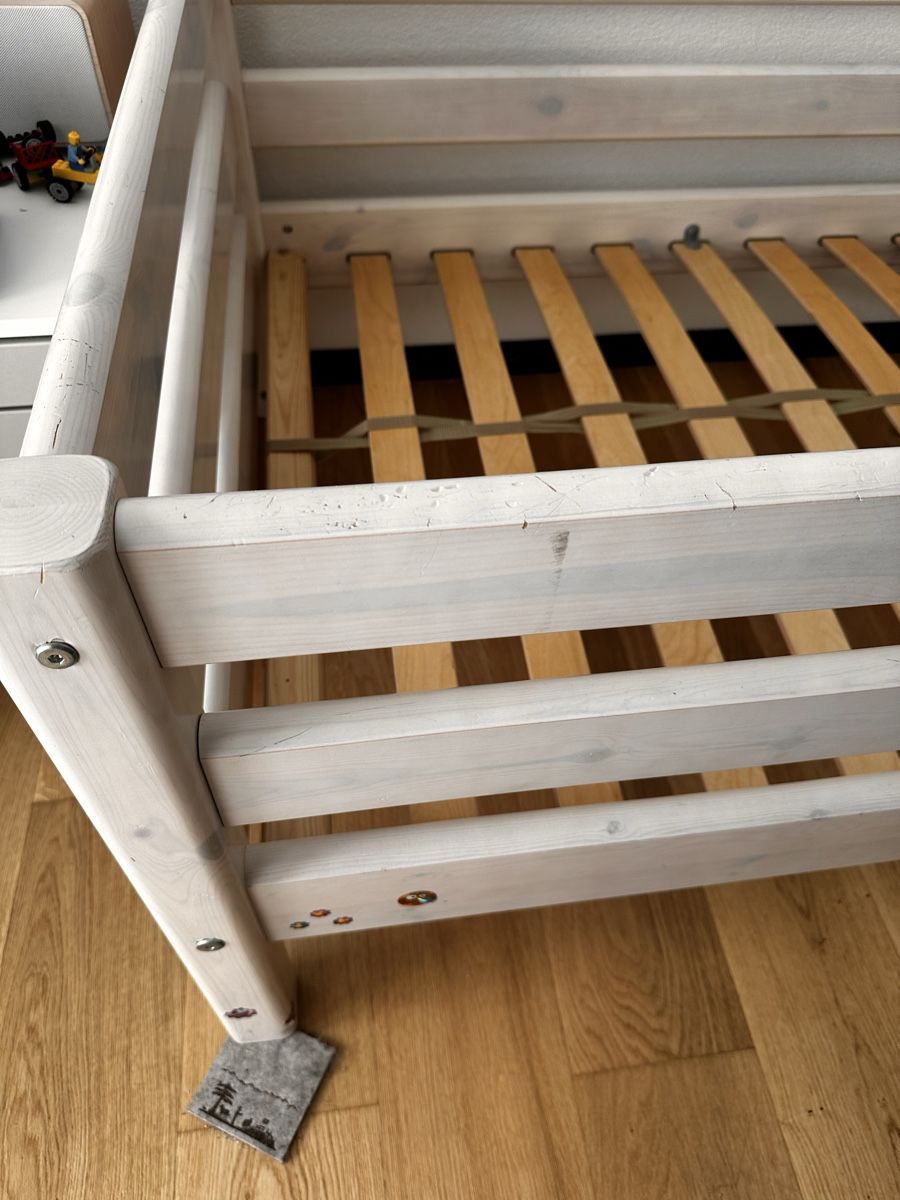 Letti: Flexa Kinderbett mit Rausfallschutz und Bettschublade – Usato da Bischofszell venduto da Frigo04 2