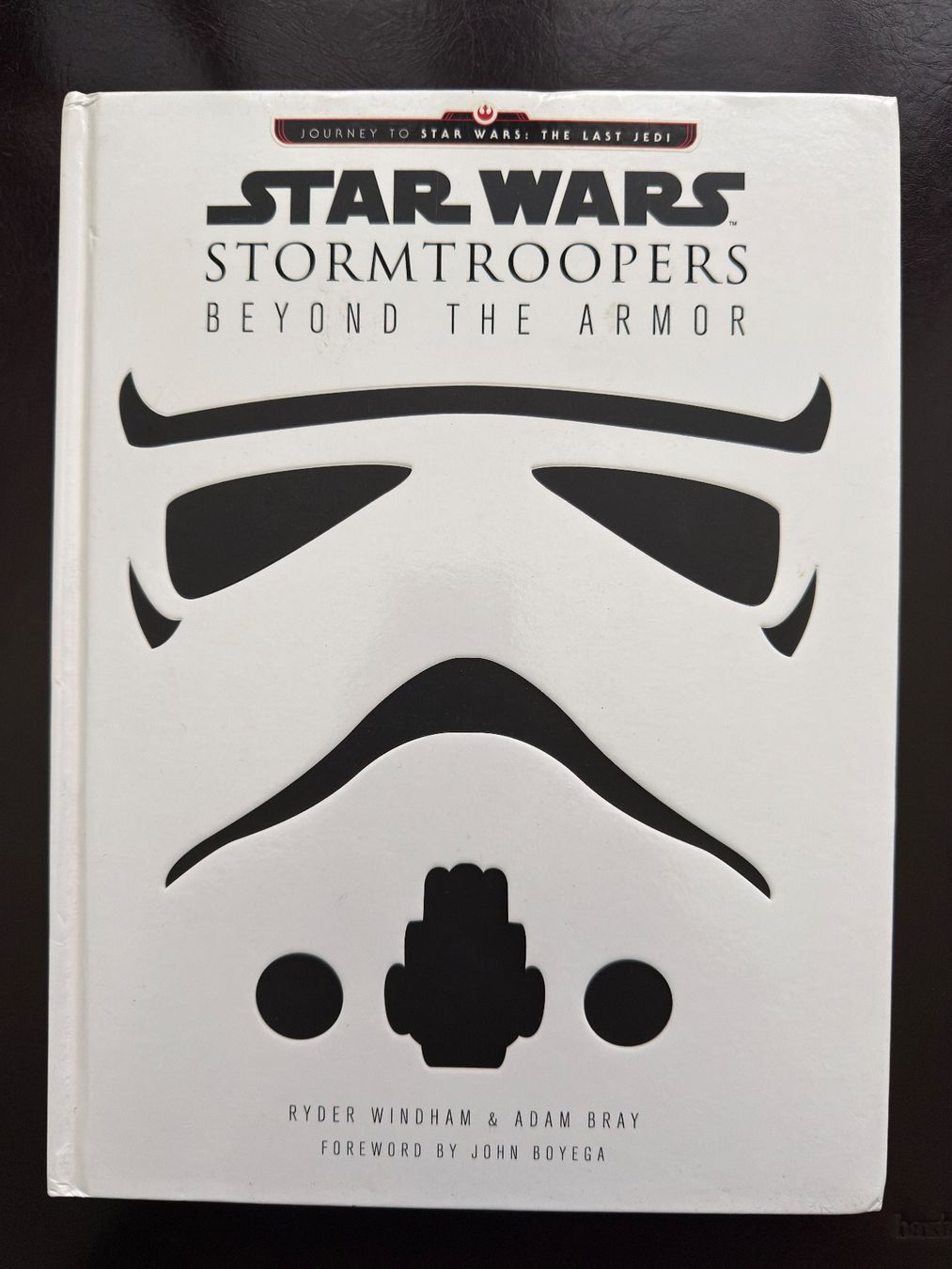 Livres: STAR WARS: Stormtroopers Coffee Table Book – Neuf (Voir description) à Davesco-Soragno par luganoluxuryshop
