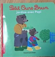 Petit Ours Brun jardine avec Papi livre comme neuf