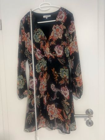 Kleid