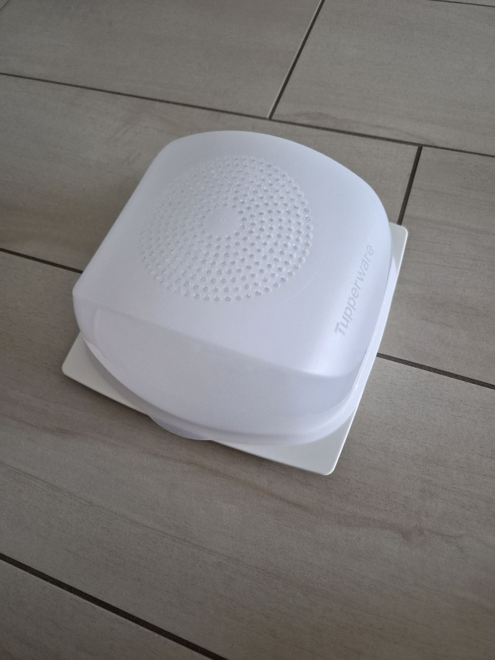 Tupperware Contenitori & Simili: Tupperware Käseglocke klein – Nuovo (secondo la descrizione) da Glattfelden venduto da Leya_Siso