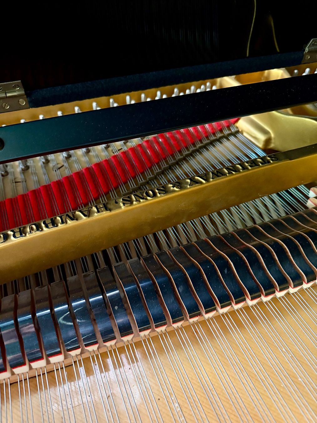 Steinway Instruments de musique: Steinway & Sons B-211 – état exceptionnel – D'occasion à Nyon par Oceandrive305 5