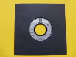 Nazareth – Gone Dead Train