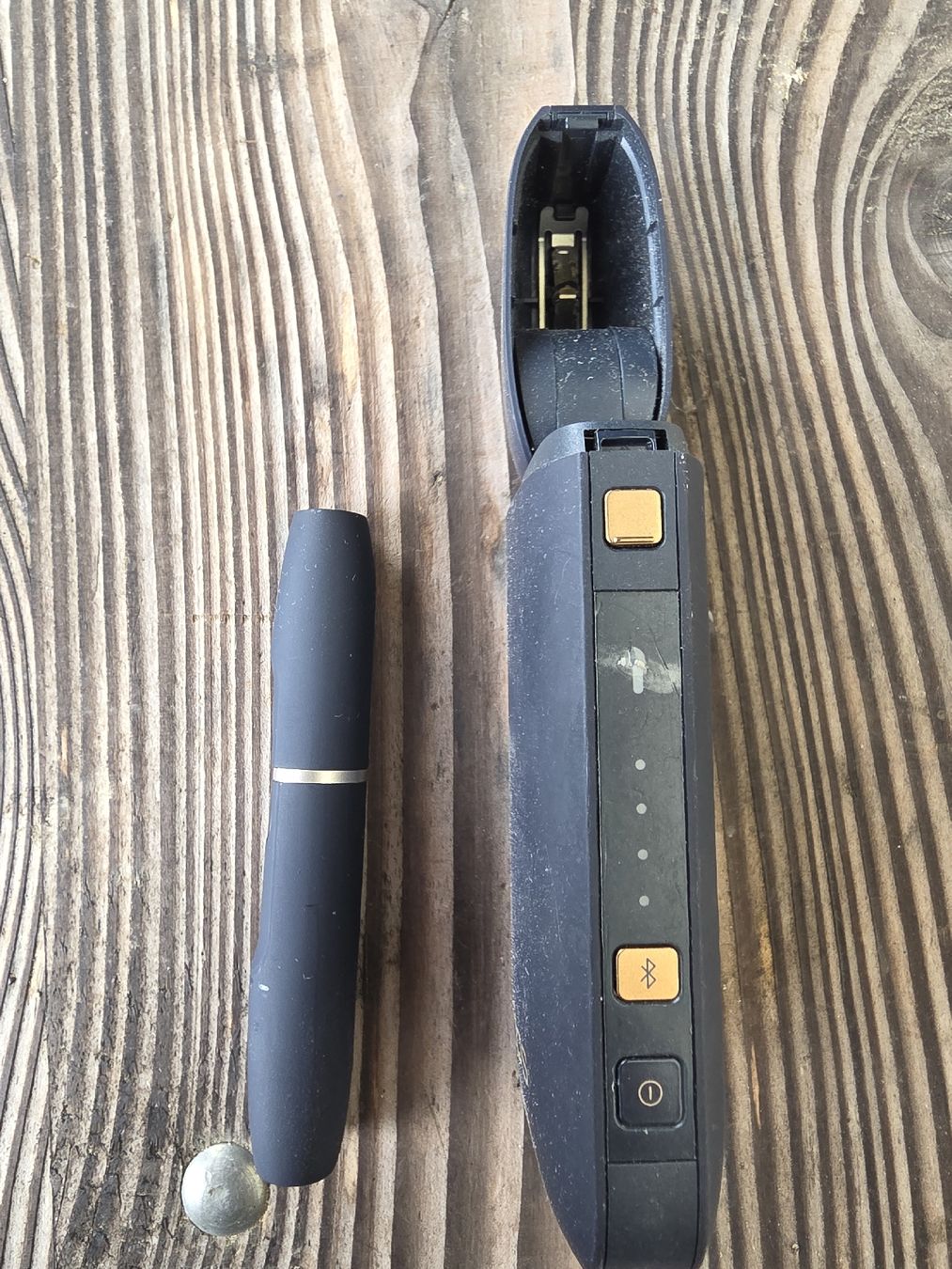 Iqos Altri Prodotti per fumatori: IQOS Tabakerhitzer - Schwarz - Günstig! – Difettoso da Bad Zurzach venduto da Schaeubli-Group 1